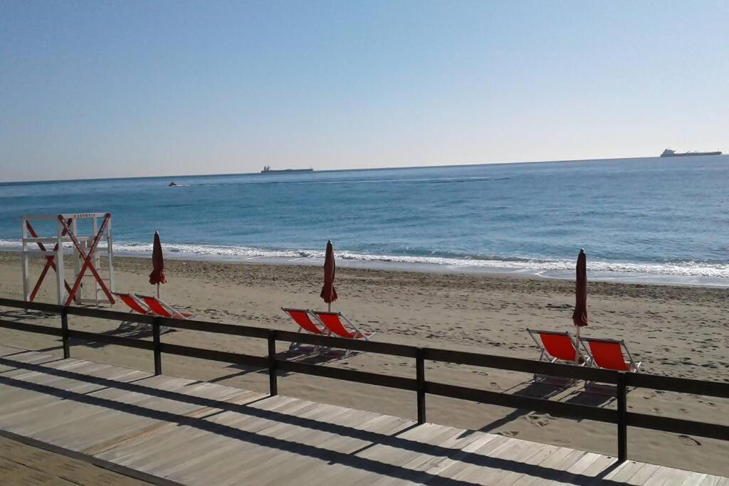 Larte Al Mare Vicino Spiaggia Con Ac E Wifi Lägenhet Savona Exteriör bild