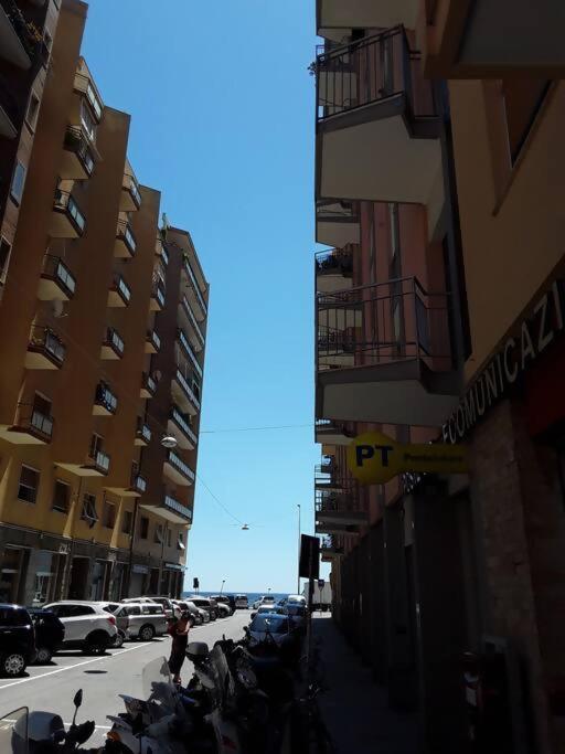 Larte Al Mare Vicino Spiaggia Con Ac E Wifi Lägenhet Savona Exteriör bild